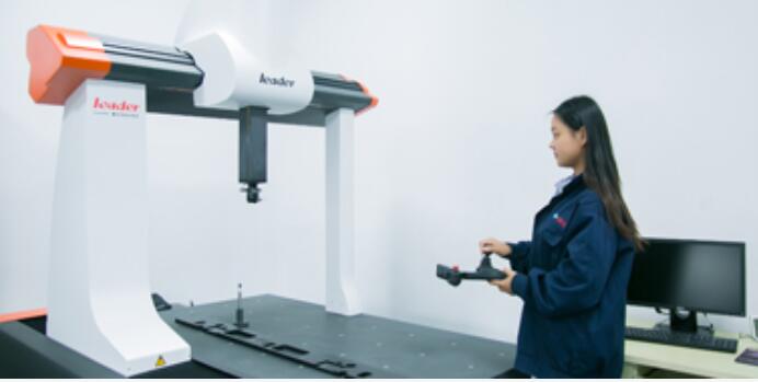 數控車床加工(gōng)